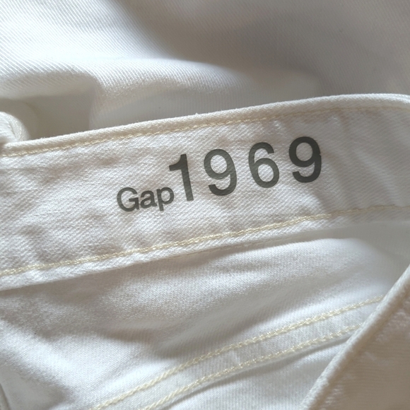 Gap 1969 Sexy Bootcut White Denim Classic 5 Pocket Style Jeans 28P - Picture 9 of 11
